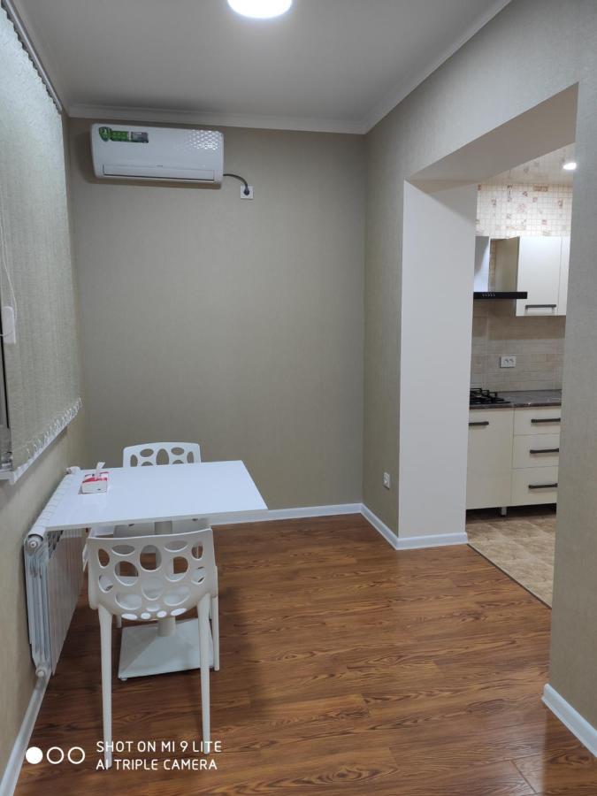 1-Bedroom Apartment In The Very City Center Tasken Kültér fotó
